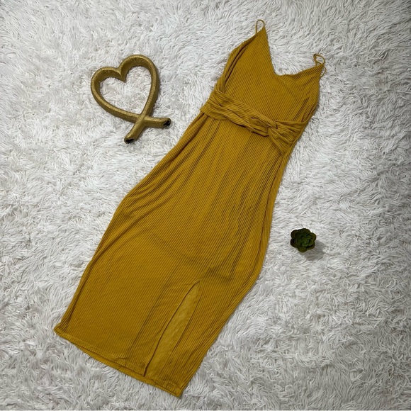 Express Dresses & Skirts - Express Yellow Ruched Bodycon Midi Dress